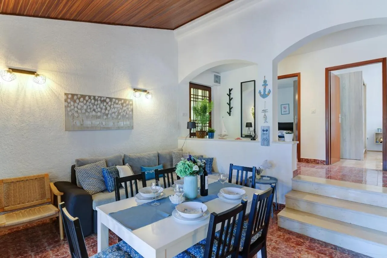 Holiday House Kim Kali Holiday home